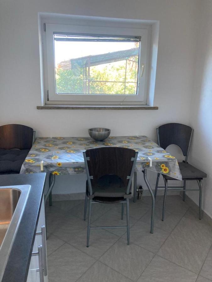 Apartma Mari Lägenhet Lucija Exteriör bild
