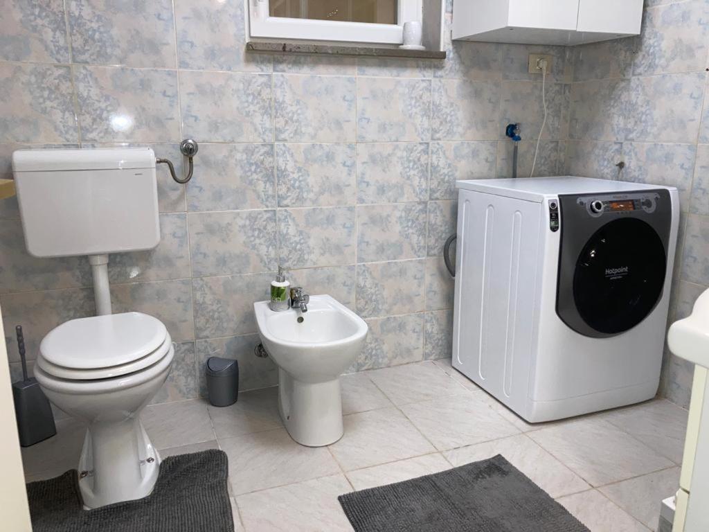 Apartma Mari Lägenhet Lucija Exteriör bild